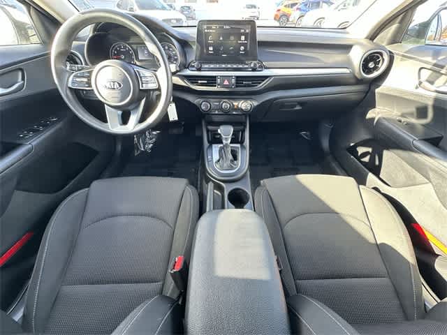 Thumbnail: 2020 Kia Forte - 18