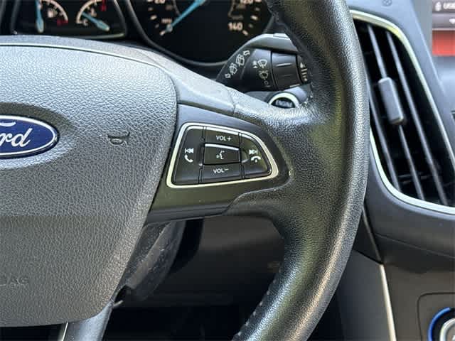 Thumbnail: 2015 Ford Focus - 10