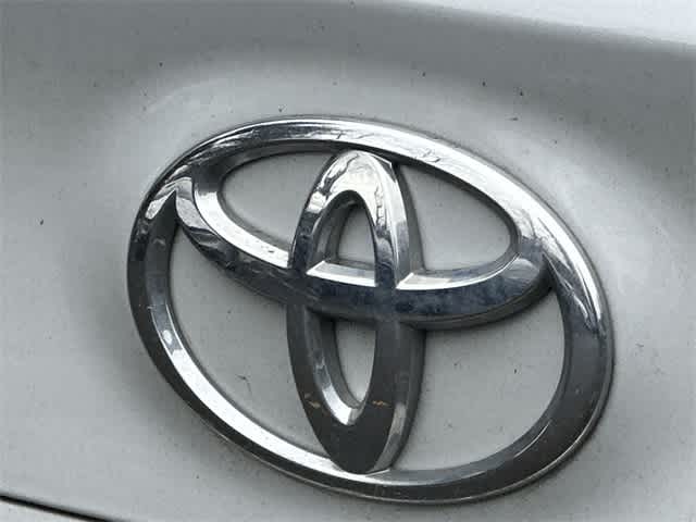 Thumbnail: 2023 Toyota Camry - 16