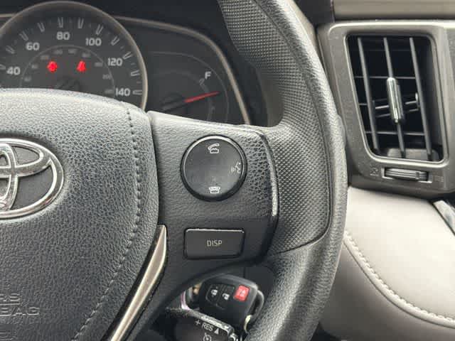 Thumbnail: 2013 Toyota RAV4 - 10