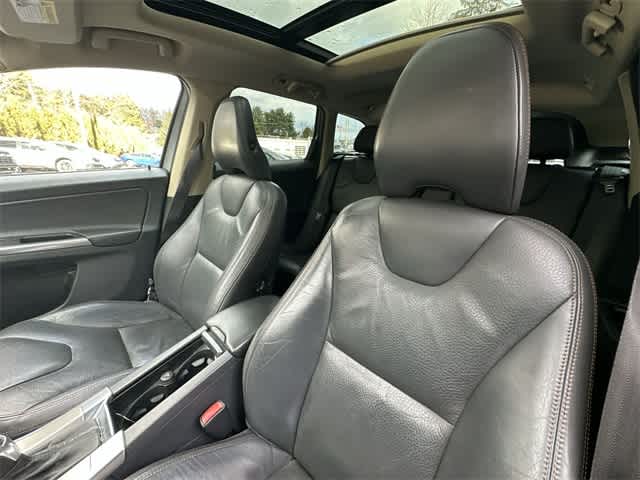 Thumbnail: 2013 Volvo XC60 - 16