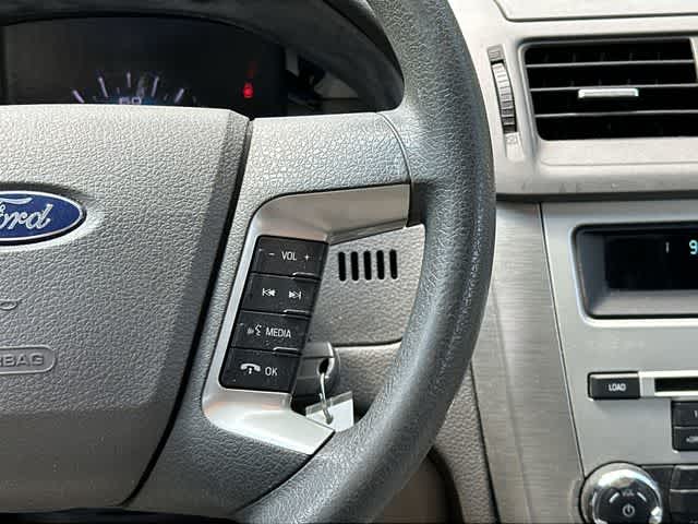 Thumbnail: 2011 Ford Fusion - 9