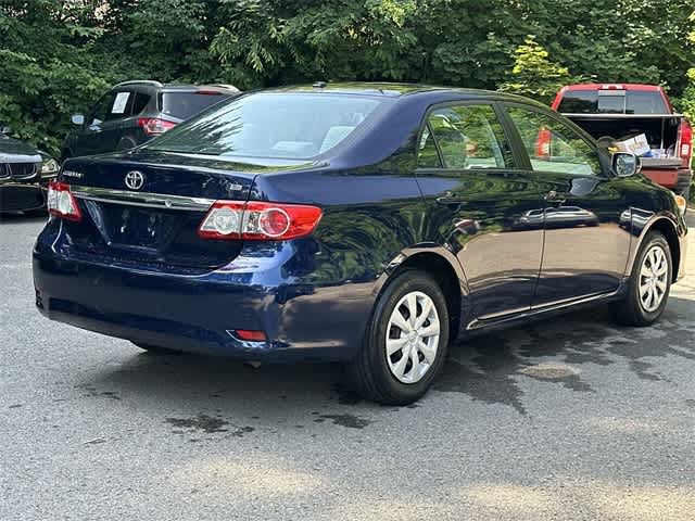 Thumbnail: 2011 Toyota Corolla - 28