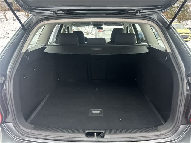 Thumbnail: 2012 Volkswagen Jetta - 18