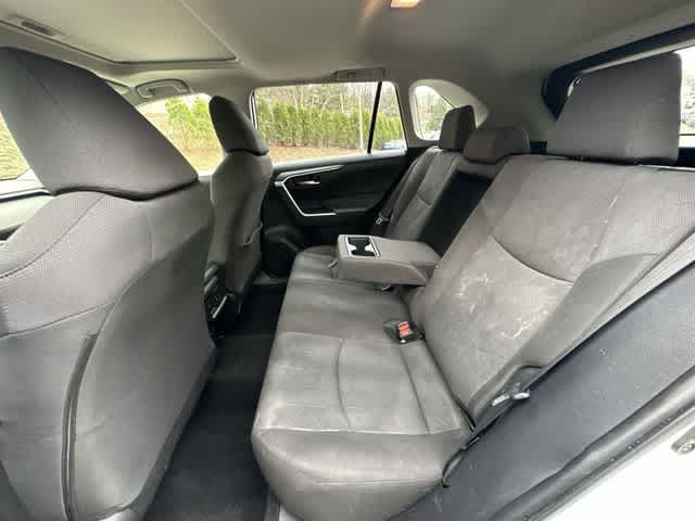 Thumbnail: 2020 Toyota RAV4 - 19