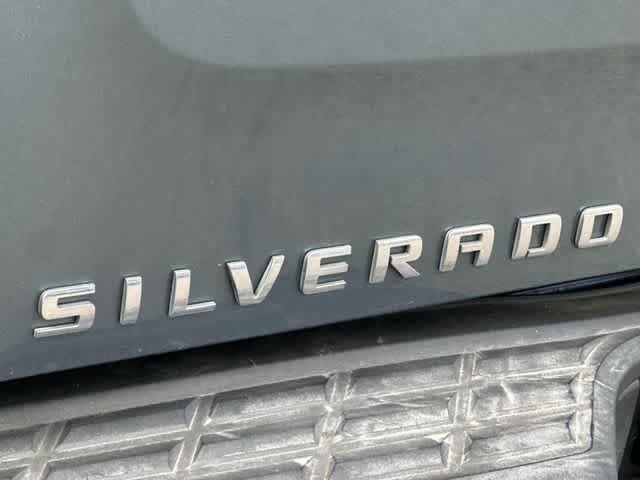 Thumbnail: 2010 Chevrolet Silverado 1500 - 18