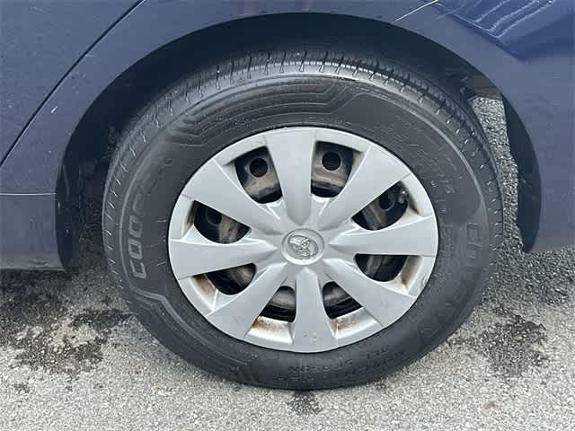 Thumbnail: 2011 Toyota Corolla - 5