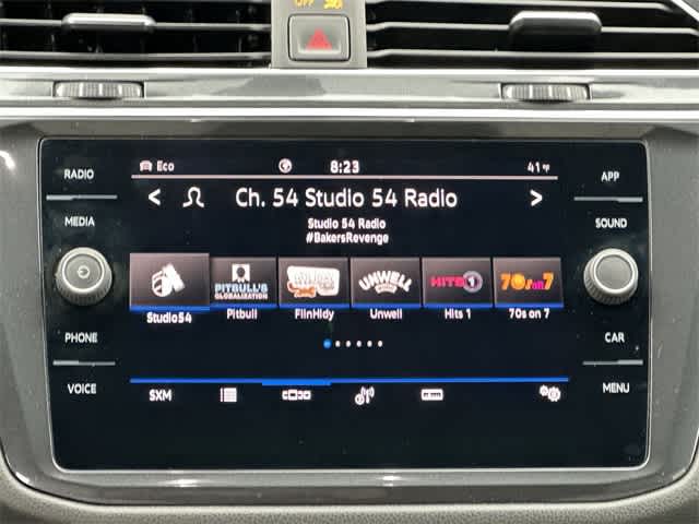 Thumbnail: 2021 Volkswagen Tiguan - 12