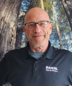 Staff member Tom Cuteri from ID_5b1eb6e272bb