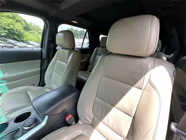 Thumbnail: 2013 Ford Explorer - 15
