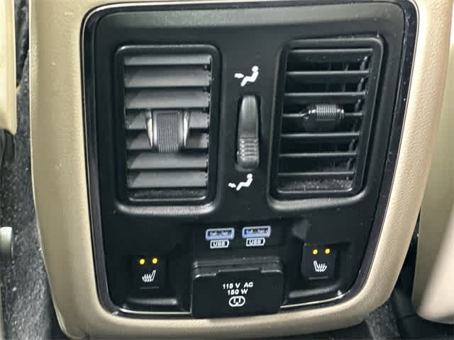 Thumbnail: 2017 Jeep Grand Cherokee - 22