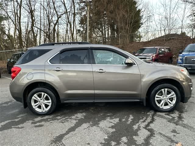 2011 Chevrolet Equinox photo 3