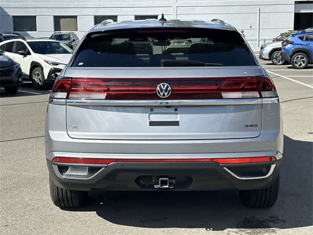 Used 2024 Volkswagen Atlas Cross Sport 2.0T SE w/Technology SUV