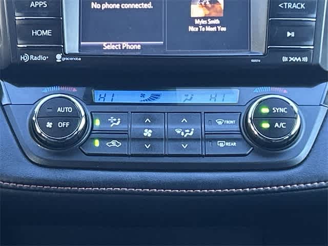 Thumbnail: 2018 Toyota RAV4 - 14