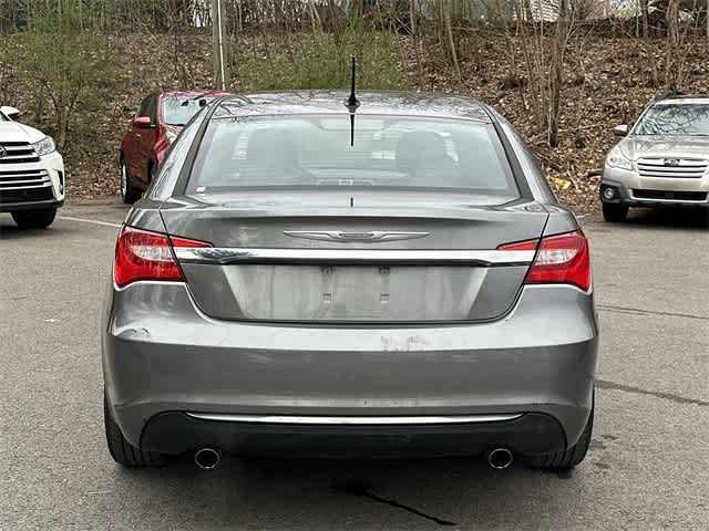 2012 Chrysler 200 Limited 3