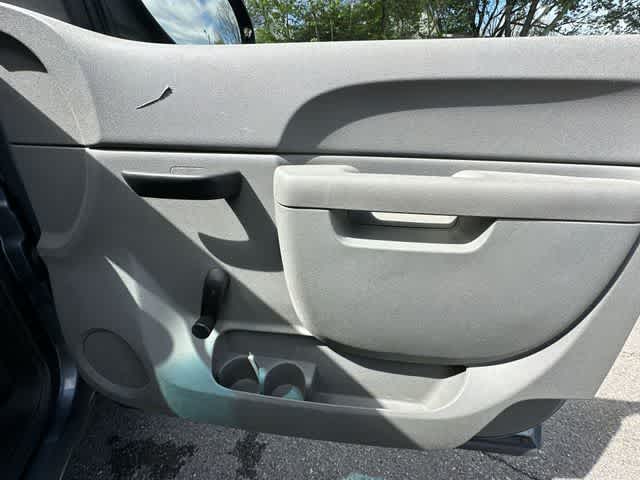 Thumbnail: 2010 Chevrolet Silverado 1500 - 15