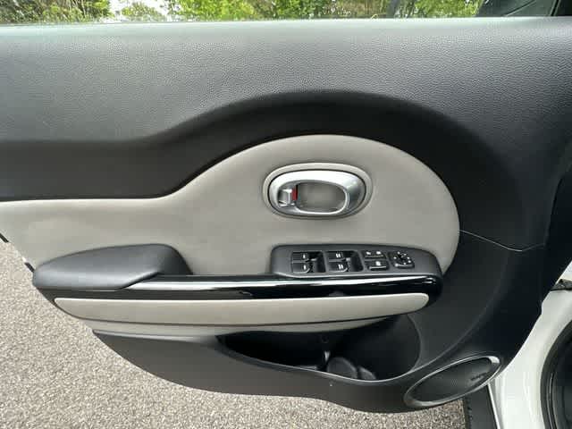 Thumbnail: 2016 Kia Soul - 17