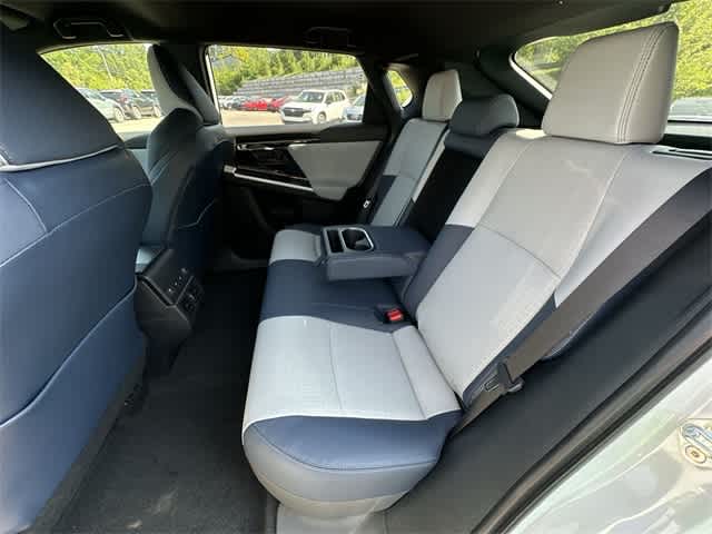 2025 Subaru Solterra Limited 17
