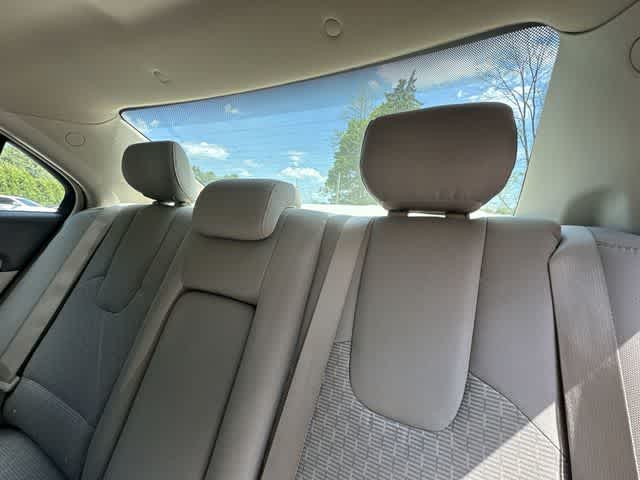Thumbnail: 2011 Ford Fusion - 13