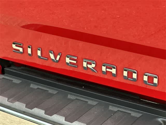 Thumbnail: 2017 Chevrolet Silverado 1500 - 17