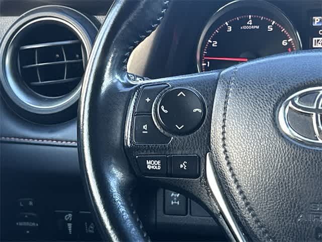 Thumbnail: 2018 Toyota RAV4 - 8