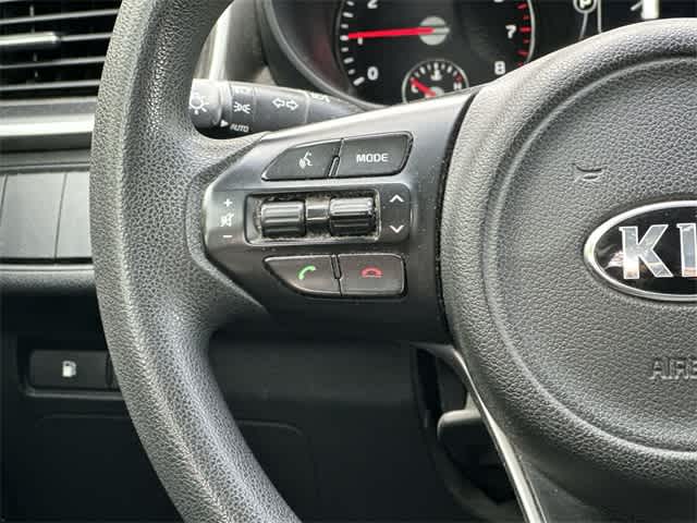 2017 Kia Sorento LX 8
