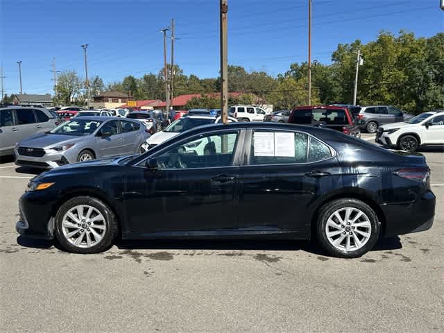 2023 Toyota Camry LE photo 2
