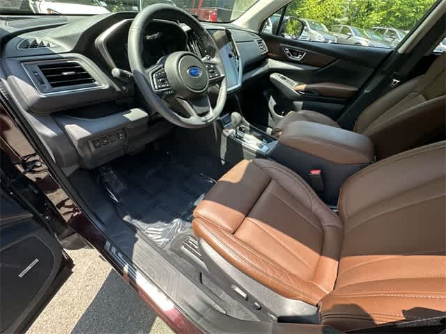 2024 Subaru Ascent Touring 17