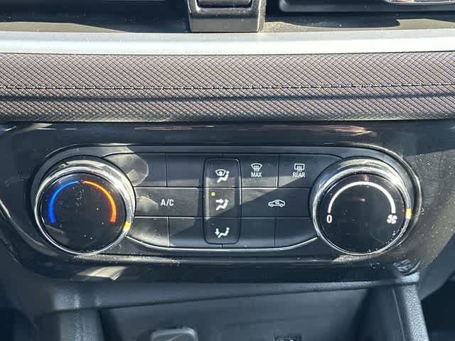 Thumbnail: 2025 Chevrolet TrailBlazer - 14