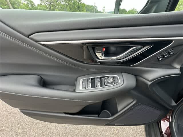2025 Subaru Outback Touring 18