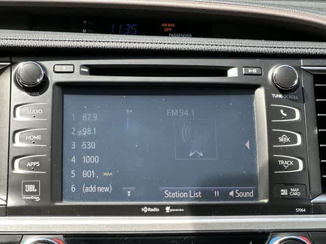 Thumbnail: 2015 Toyota Highlander - 11