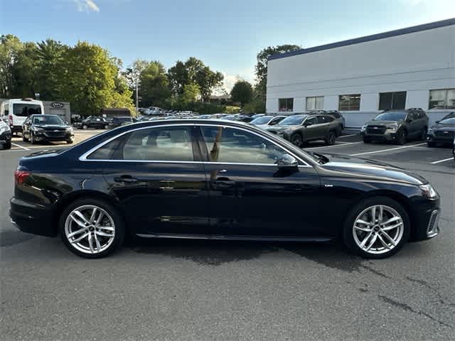 2023 Audi A4 S line Quattro Premium Plus photo 3