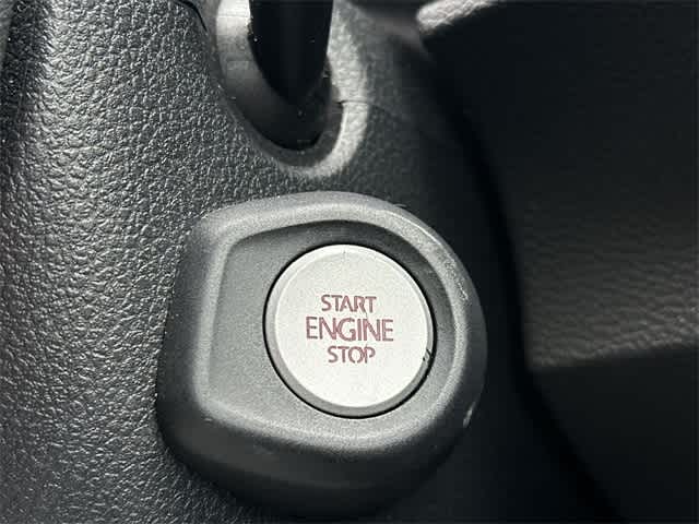 Thumbnail: 2012 Volkswagen Eos - 11