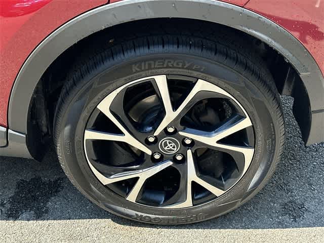 Thumbnail: 2018 Toyota C-HR - 5