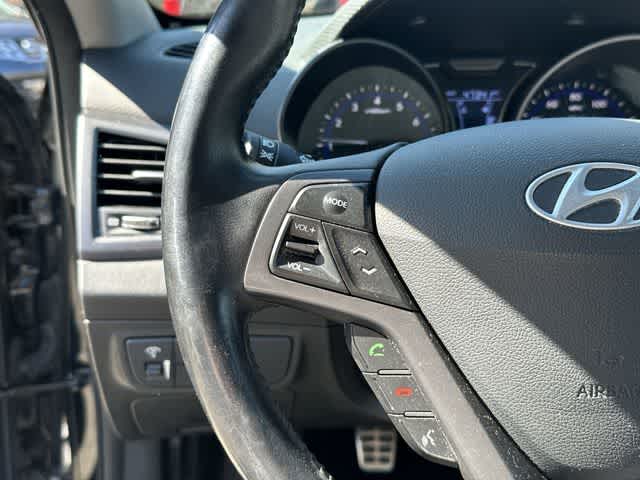 Thumbnail: 2014 Hyundai Veloster - 7