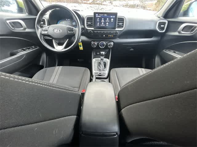 Thumbnail: 2023 Hyundai Venue - 16