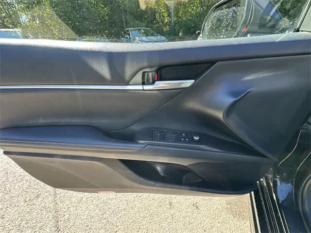 Thumbnail: 2023 Toyota Camry - 16