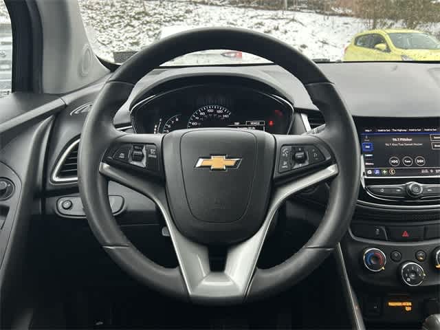 Thumbnail: 2022 Chevrolet Trax - 7