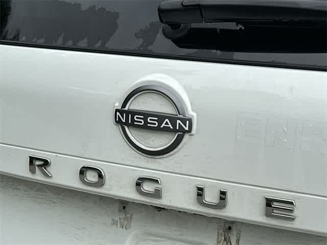 Thumbnail: 2023 Nissan Rogue - 14