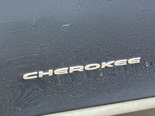 Thumbnail: 2018 Jeep Cherokee - 28