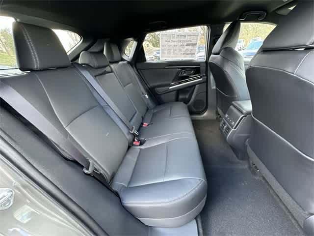 2025 Subaru Solterra Limited 23
