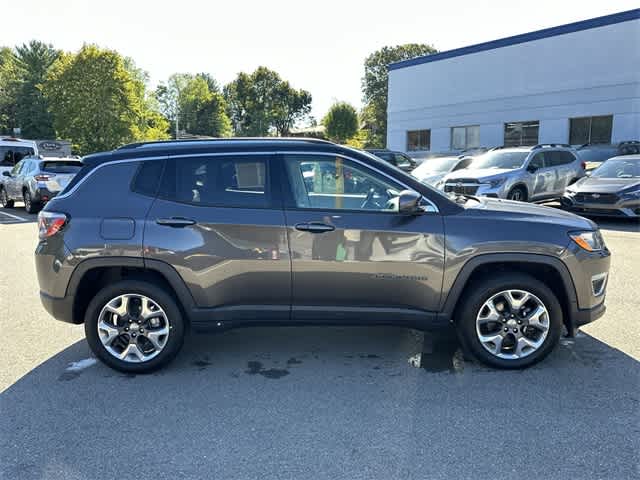 2017 Jeep Compass Limited photo 3