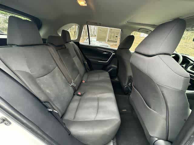 Thumbnail: 2020 Toyota RAV4 - 24