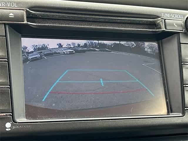 Thumbnail: 2015 Toyota RAV4 - 11