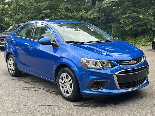 Thumbnail: 2017 Chevrolet Sonic - 18