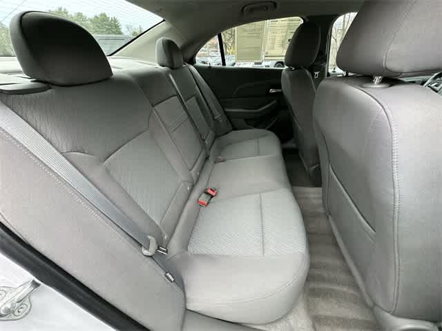 2013 Chevrolet Malibu LS 18