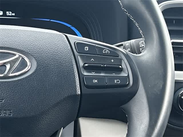 Thumbnail: 2023 Hyundai Venue - 9