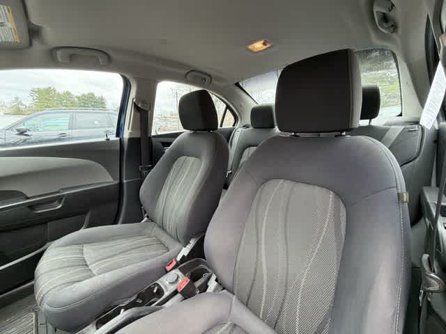 Thumbnail: 2018 Chevrolet Sonic - 15