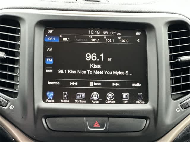 Thumbnail: 2016 Jeep Cherokee - 11