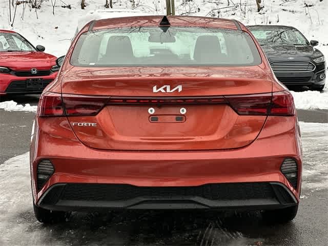 Thumbnail: 2023 Kia Forte - 4